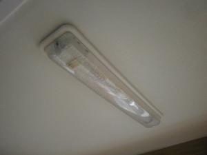 Caravan campervan motorhome conversion 2 x Fluorescent Strip Lights image 1
